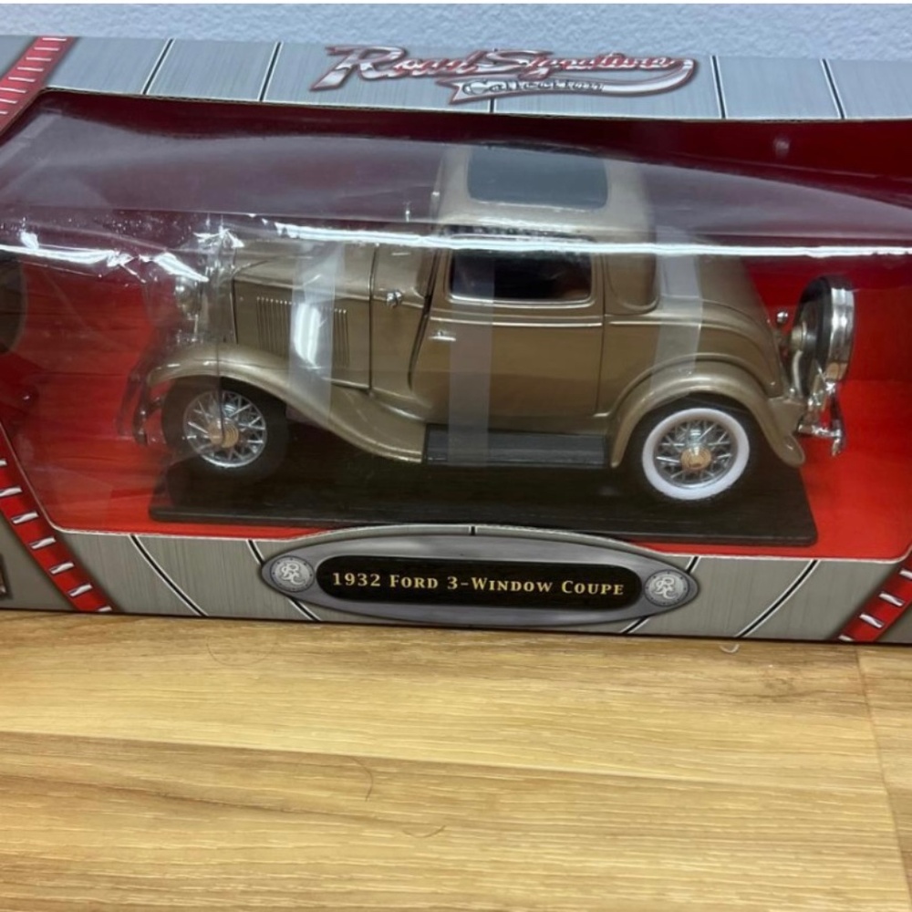 1932 Ford 3- window coupe. Plastic is coming undone on the top but can be fixed.